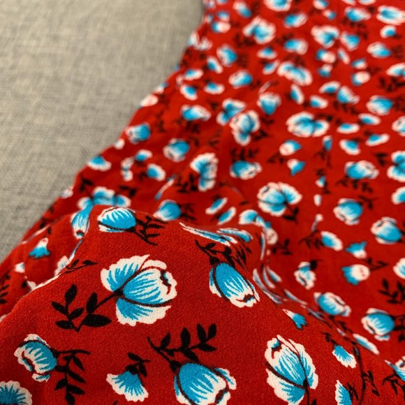 Forever 21 Cute Short Romper Medium Short Sleeve Low V-Neck Buttons Open Back - Picture 8 of 13